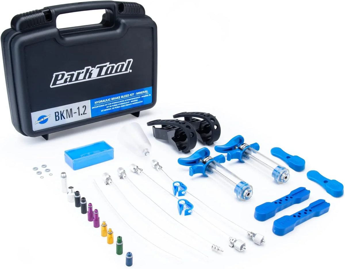 Hydraulic brake fluid discharge kit suitable for mineral oil