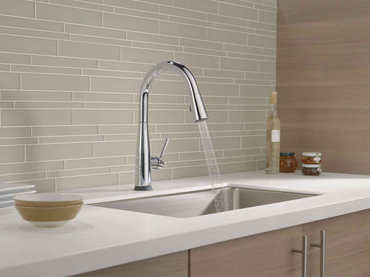 Delta 1-Handle Pull-Down Kitchen Faucet with Touch, Chrome
